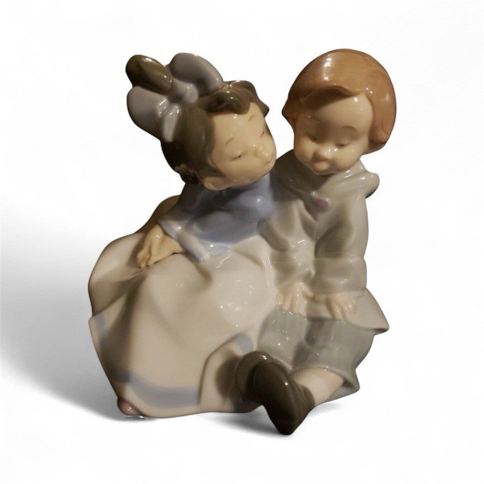 Nao By Lladro Children Kissing Figurine | Hand-Painted Spanish Porcelain | 02001500