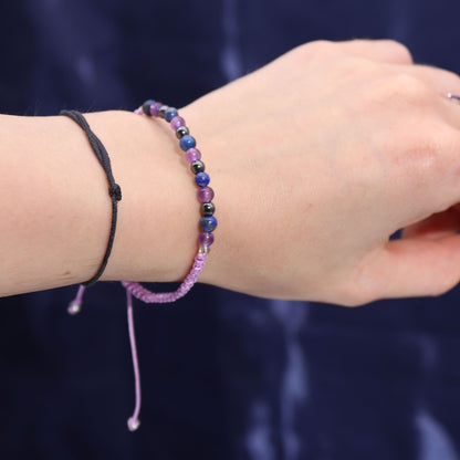 Aquarius Birthday Zodiac Candle and Crystal Bracelet Gift Set | Soy Wax | Amethyst and Lapis Lazuli and Hematite