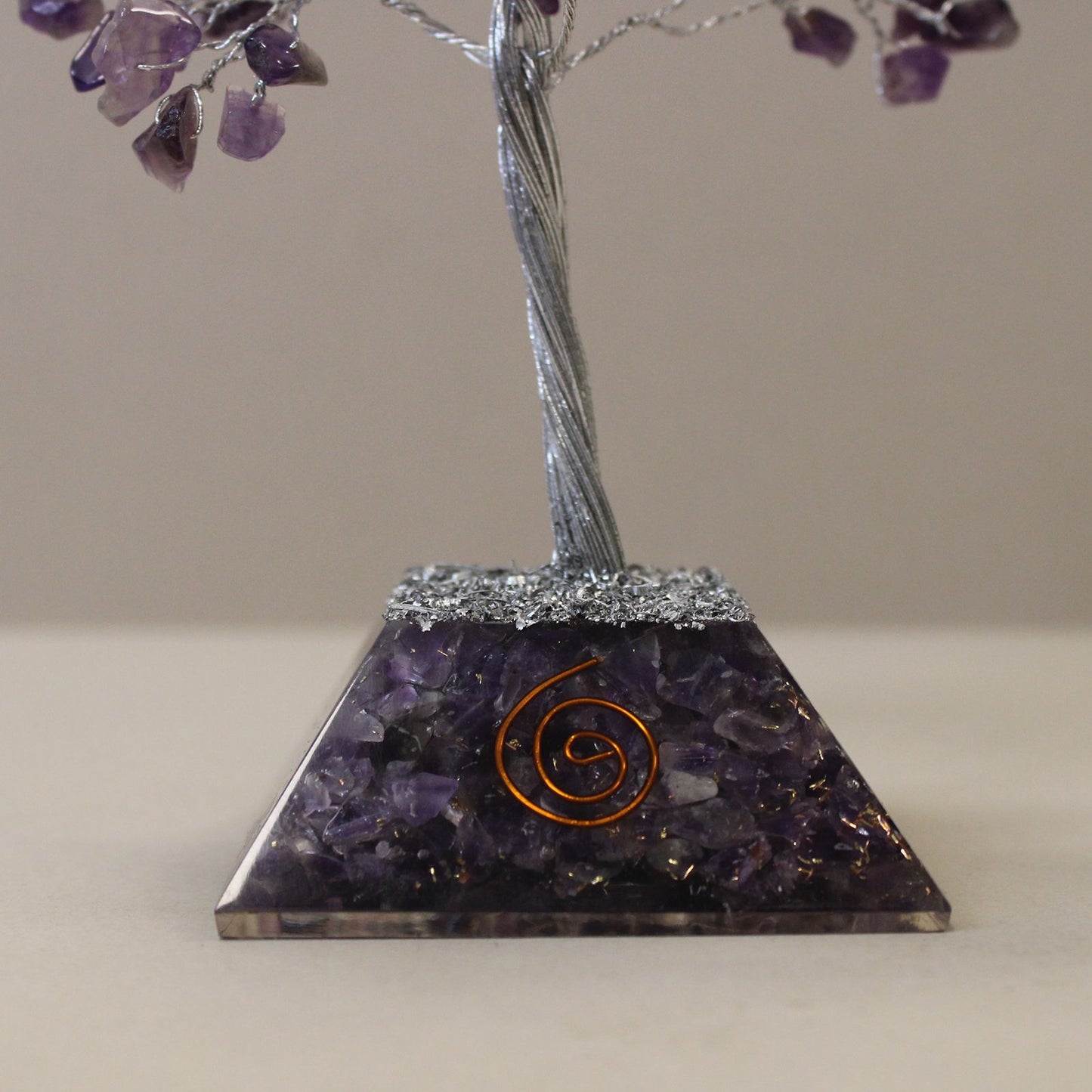 Amethyst Gemstone Tree with Orgonite Base | 160 Stones | 8x8x17cm | New