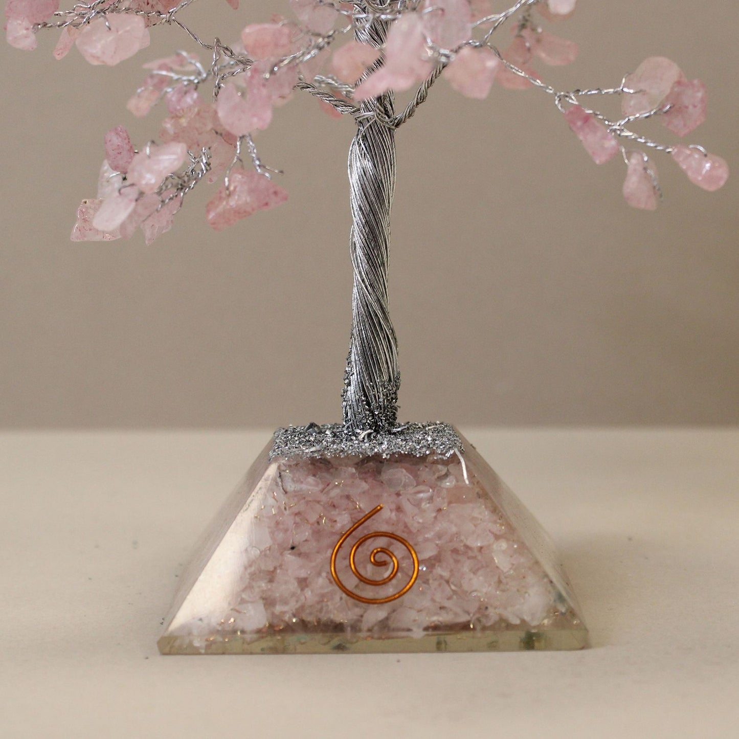 Rose Quartz Gemstone Tree with Orgonite Base | 320 Stones | 20.5x8cm | New