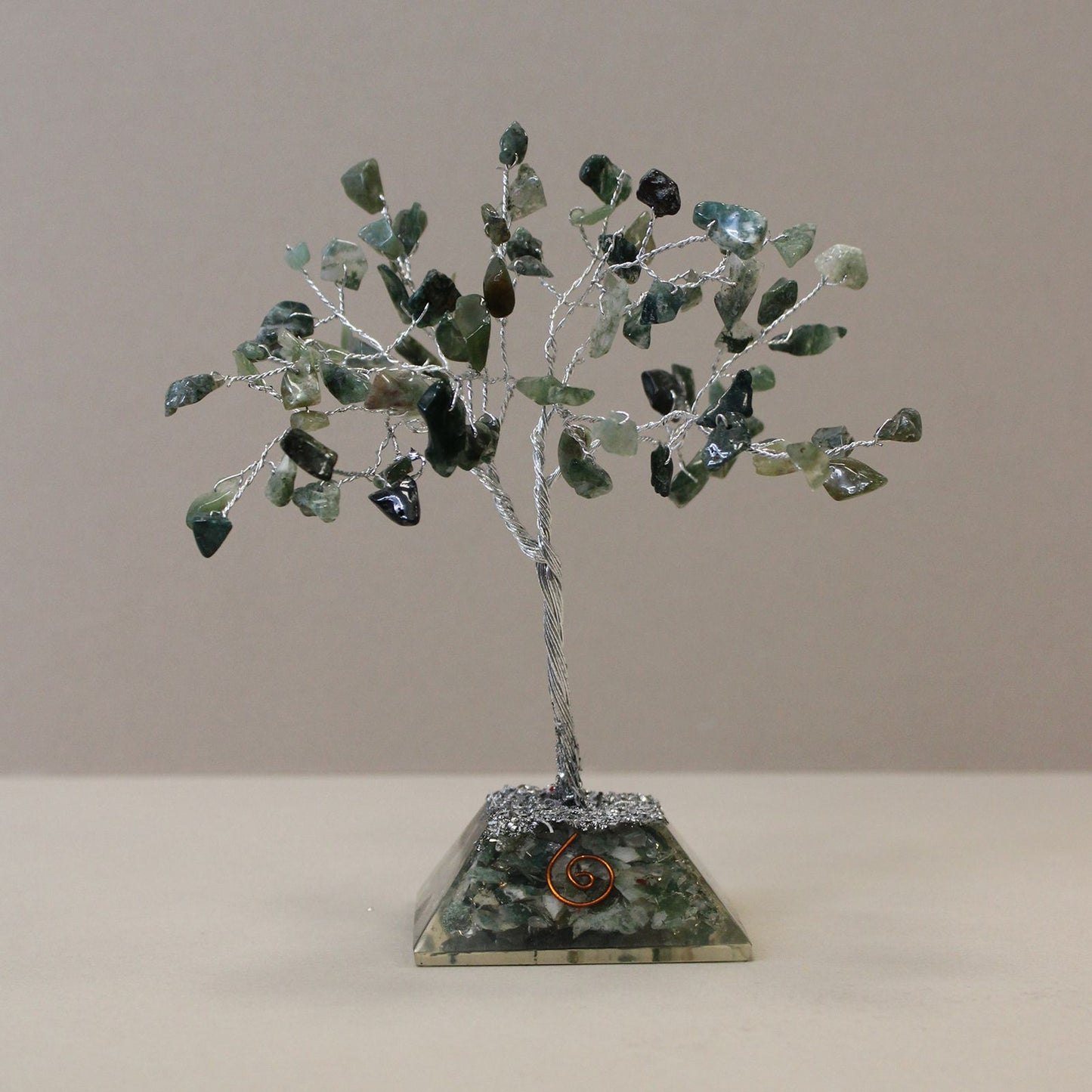 Moss Agate Gemstone Tree with Orgonite Base | 80 Stones | 7x7x15cm | New