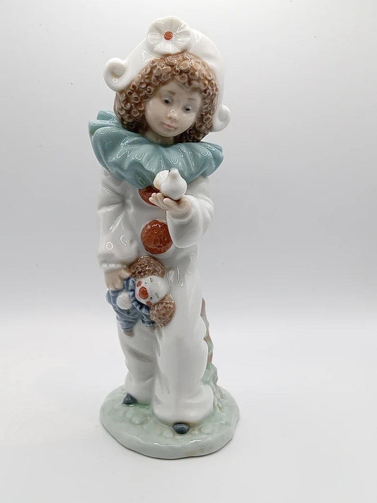 NAO by Lladro Nina Harlequin with Dove Clown | Hand-Painted Porcelain Figurine | MPN 02001100 | Made in Spain | New Boxed