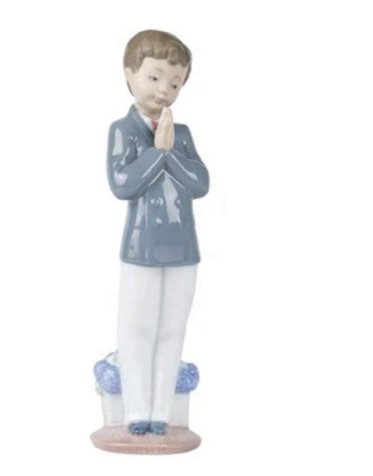 NAO by Lladro Time to Pray Boy | Hand-Painted Porcelain Figurine | MPN 01223 | Made in Spain | New Boxed