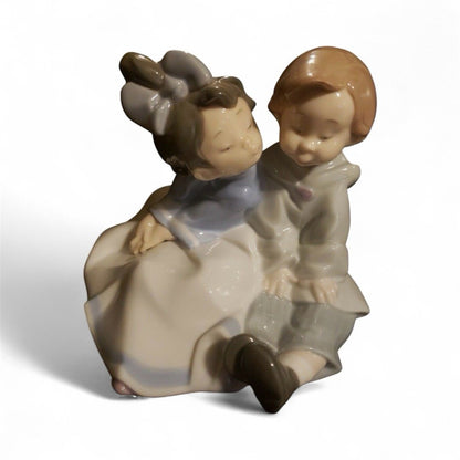 Nao By Lladro Children Kissing Figurine | Hand-Painted Spanish Porcelain | 02001500