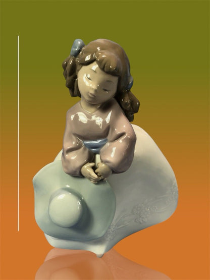 NAO by Lladro Pleased to Meet You Girl with Hat Figurine 02001329 Rare New | Hand-Painted Porcelain Figurine | MPN 01329 | Made in Spain | New Boxed