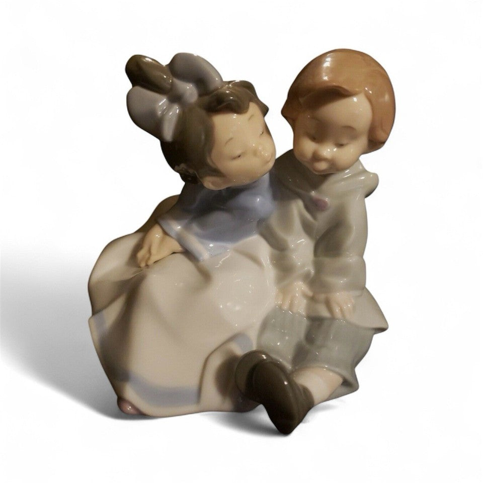 Nao By Lladro Children Kissing Figurine | Hand-Painted Spanish Porcelain | 02001500